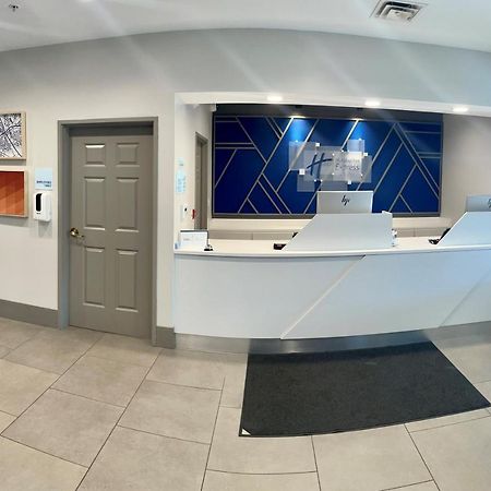 Holiday Inn Express & Suites Marquette By Ihg Zewnętrze zdjęcie