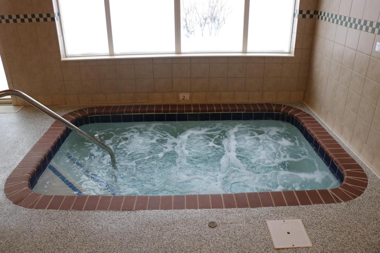 Holiday Inn Express & Suites Marquette By Ihg Zewnętrze zdjęcie