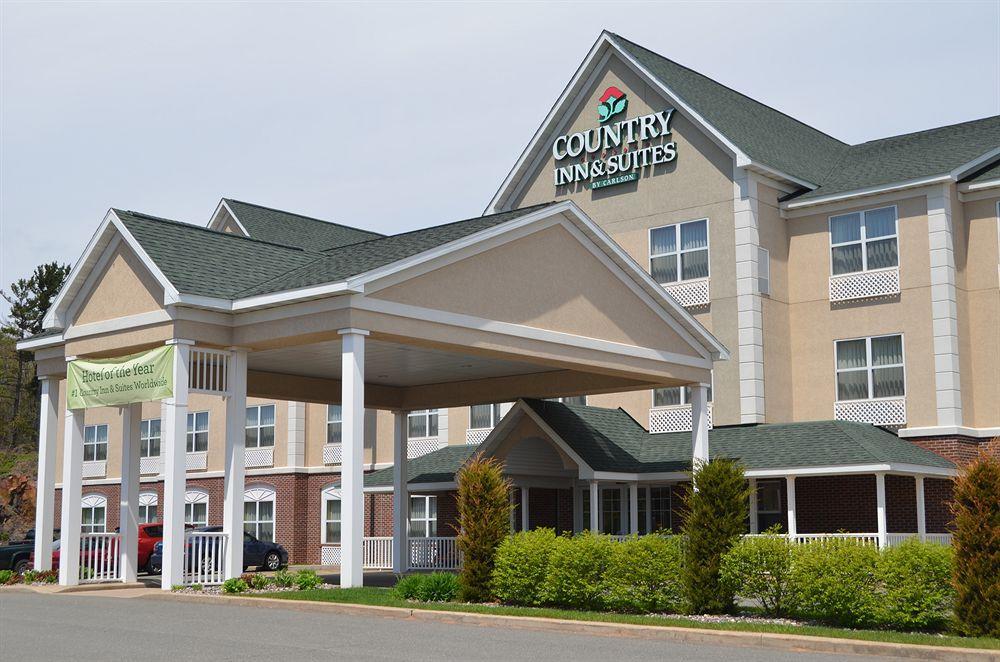 Holiday Inn Express & Suites Marquette By Ihg Zewnętrze zdjęcie
