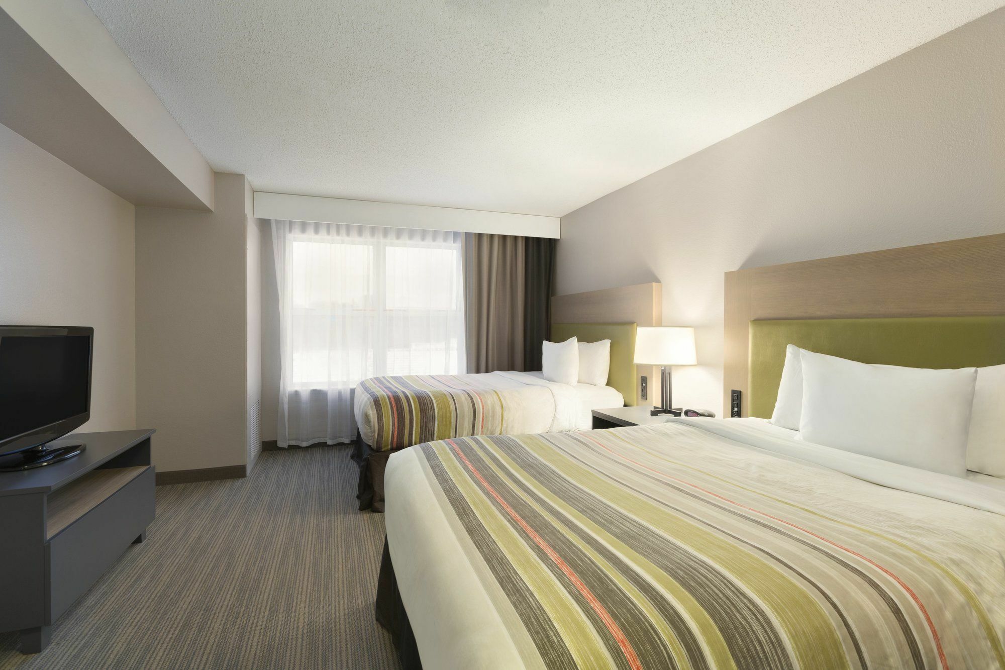 Holiday Inn Express & Suites Marquette By Ihg Zewnętrze zdjęcie